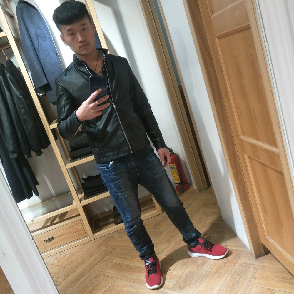 拉长数据线的照片