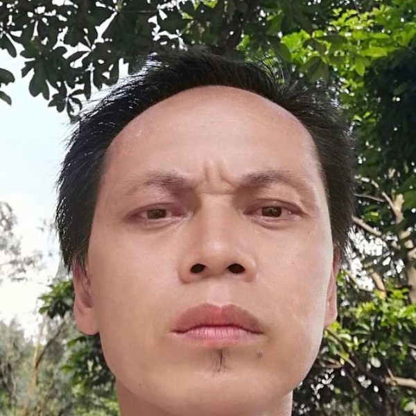 小懒虫深拥迷茫的照片