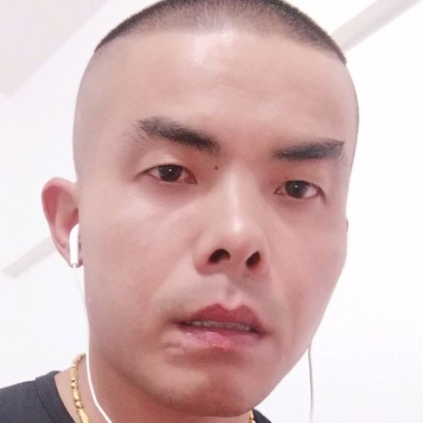 姜义的照片