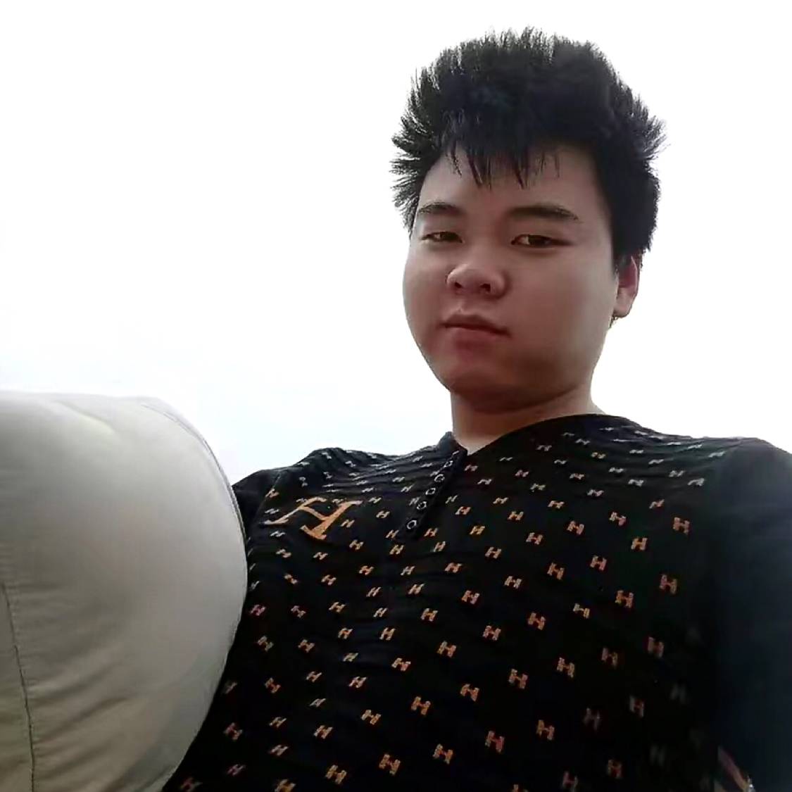 土豪说绿草的照片