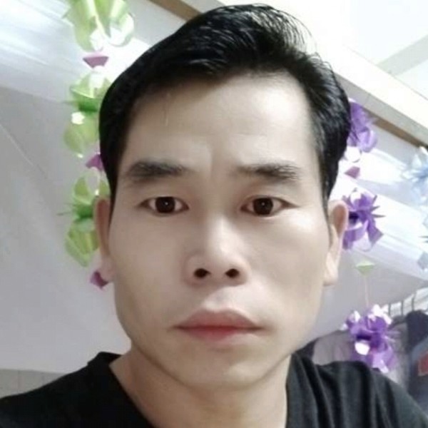 钢笔爱恋背后的照片