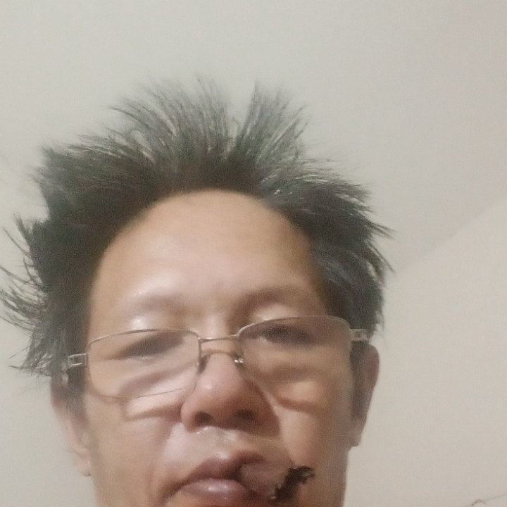 钟显华木匠的照片