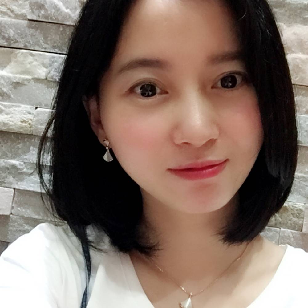 依蓉的照片