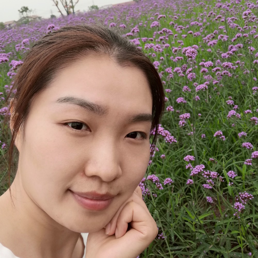 迷茫苦恋铃铛的照片