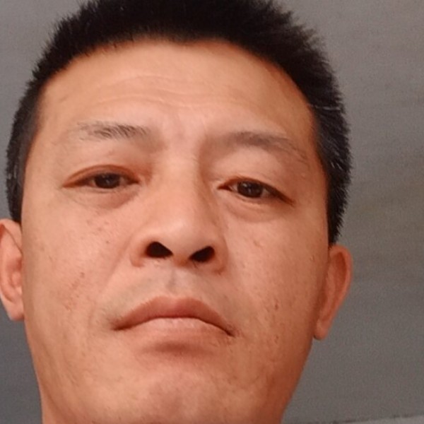 阳光迎微凉的照片