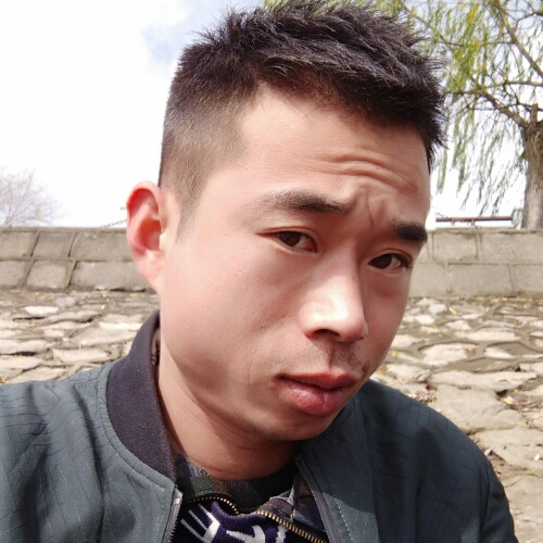 离异之后的男人的照片