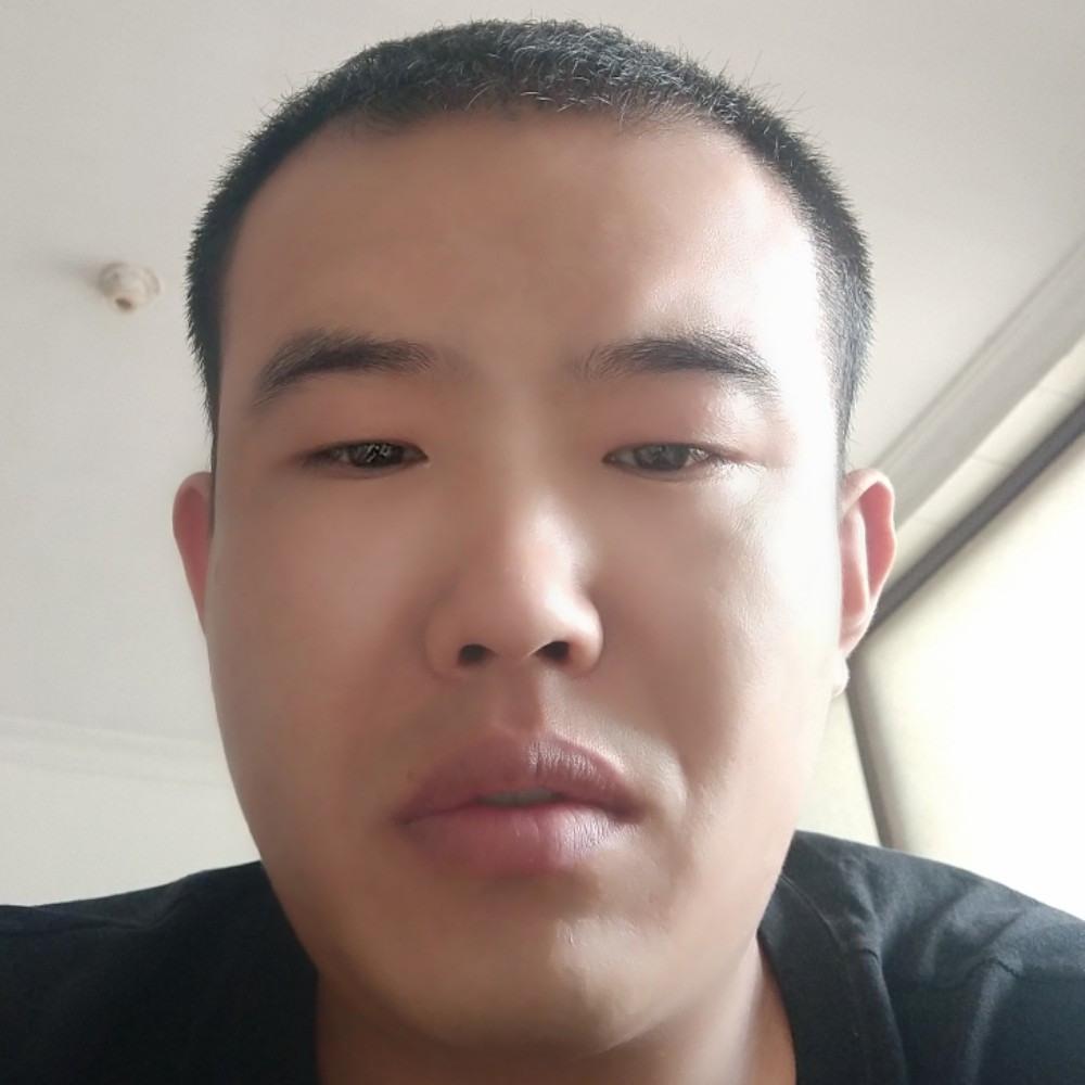 辛勤泪了蜜粉的照片