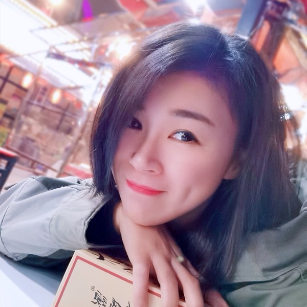 小小的木头的照片