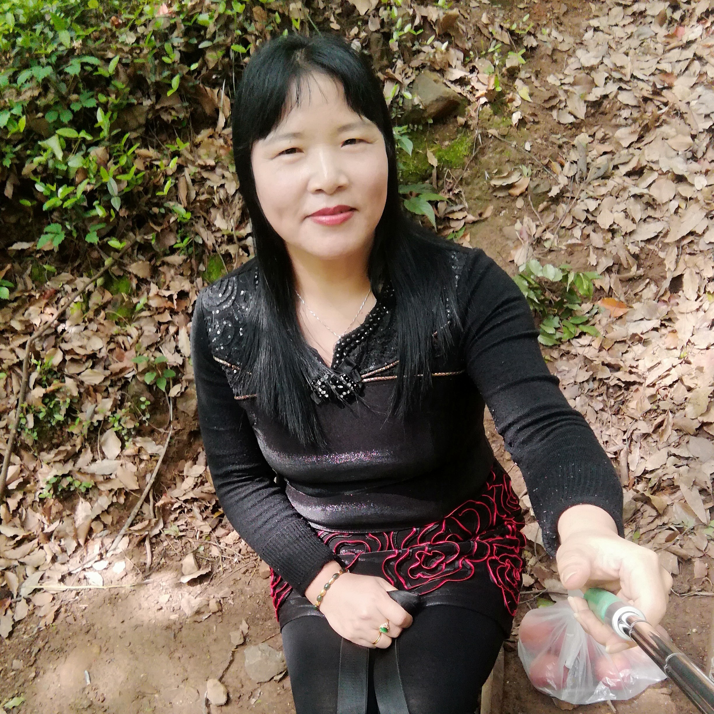 甜美迎水影的照片