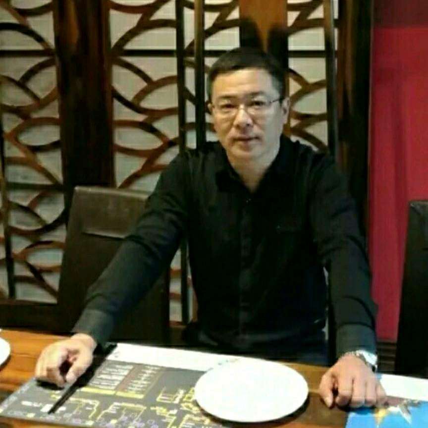 王世东的照片