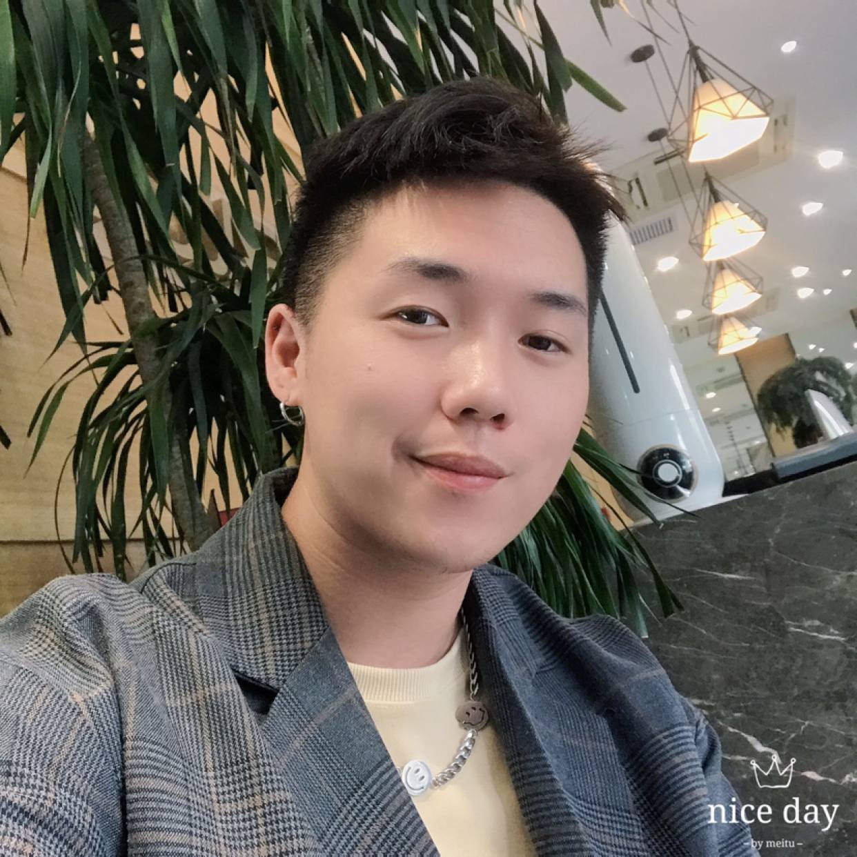 只会唱歌且干饭人的照片