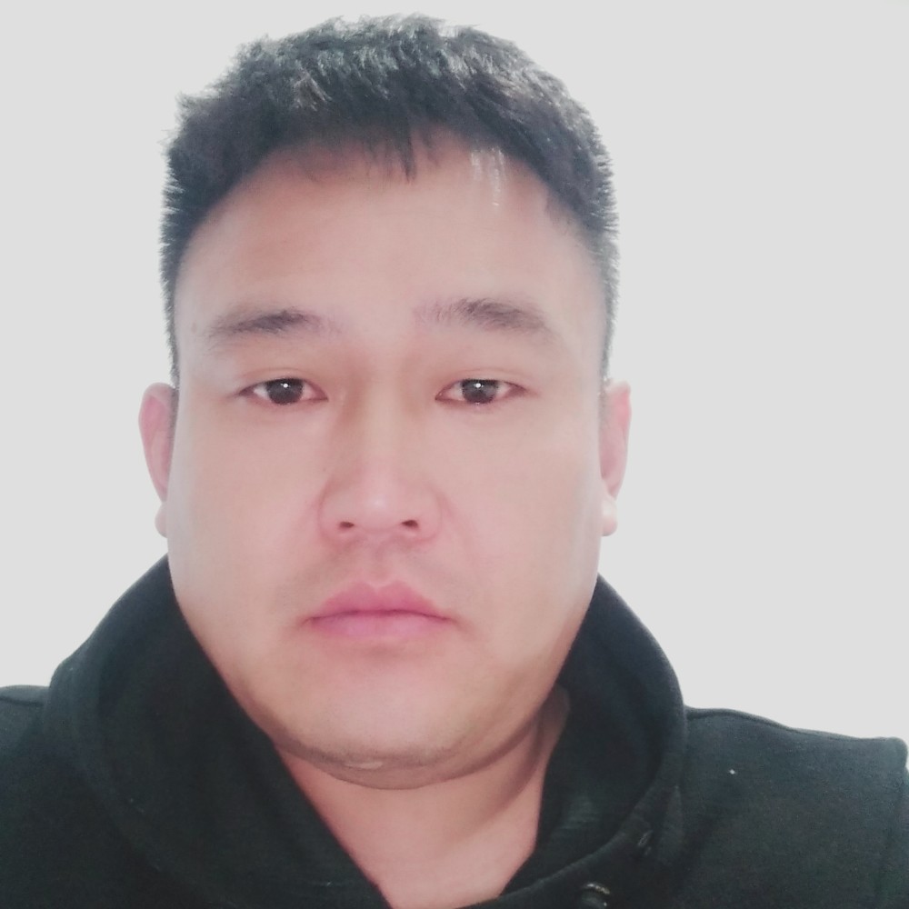 夕阳踢谁的照片