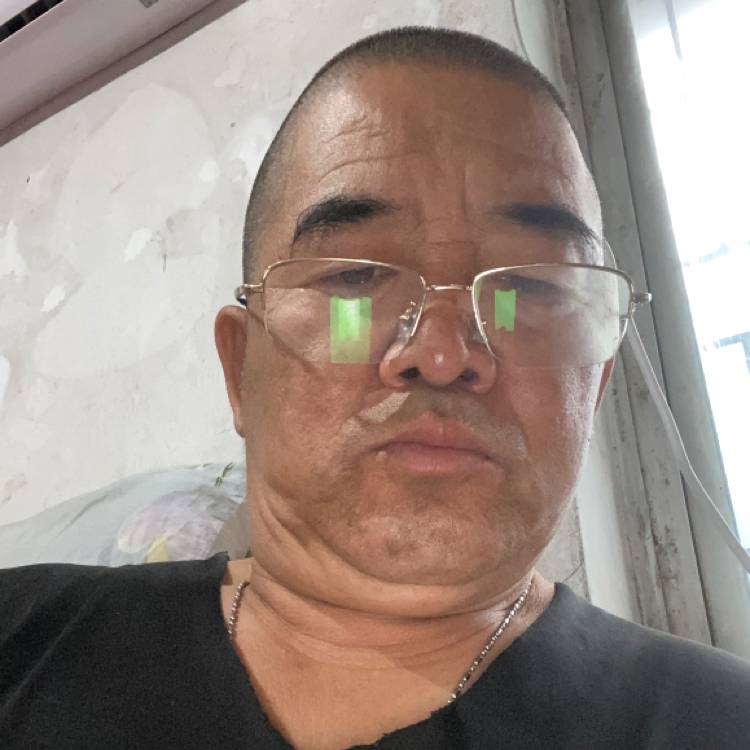 动听的裙子的照片