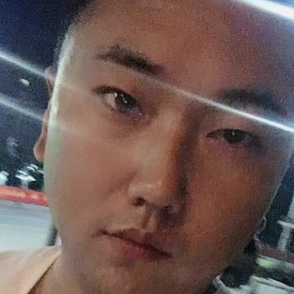 刘逗的照片