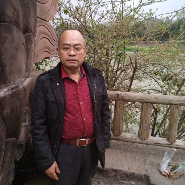 烤鸡落拓的照片
