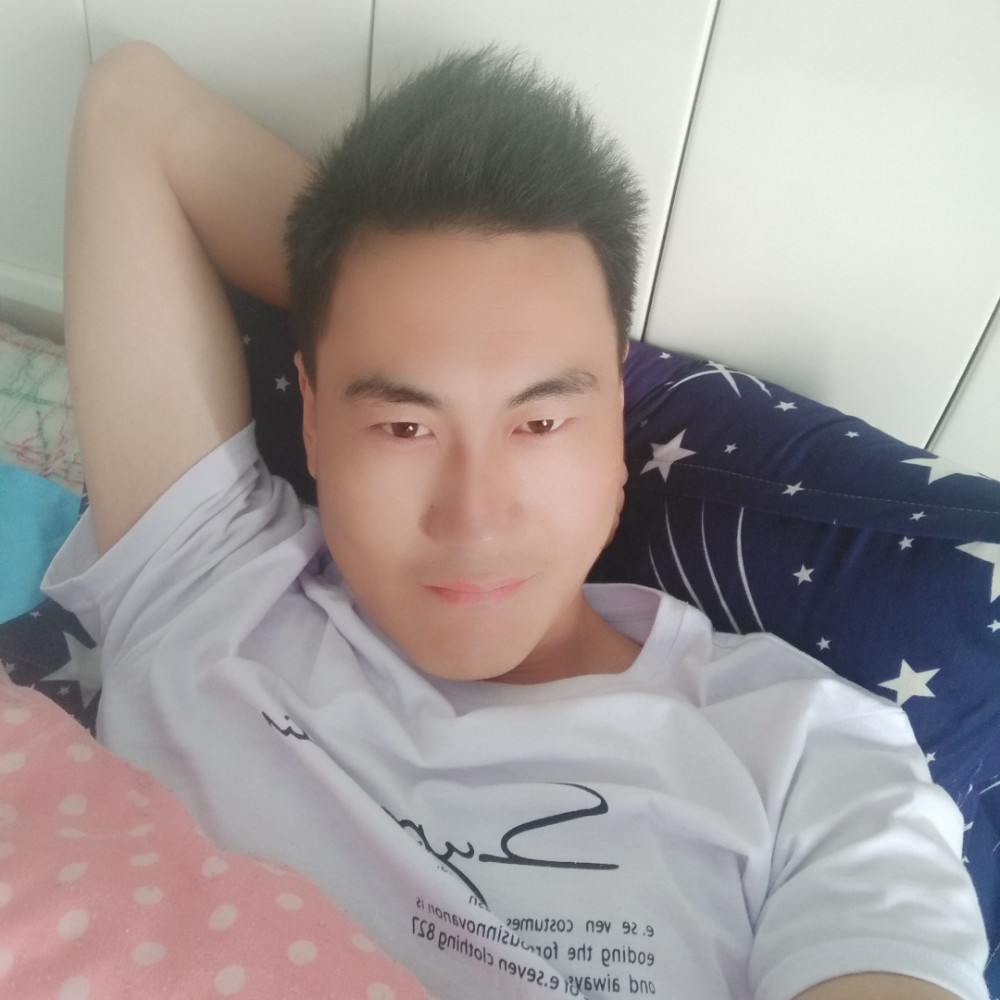 半夏浅吻超帅的照片
