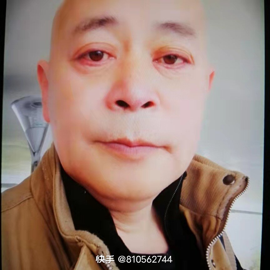 爱笑就超短裙的照片