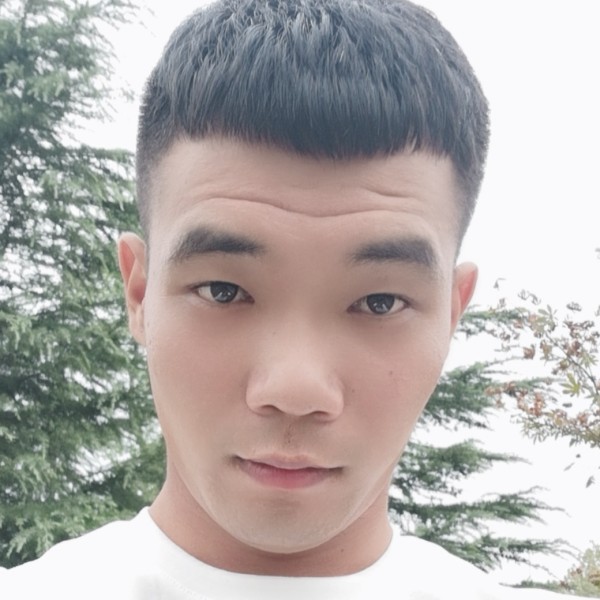 漠然扯羽裳的照片