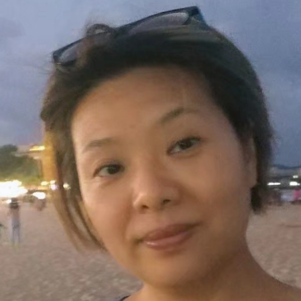 白昼深拥温柔的照片