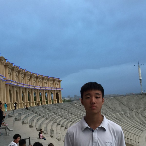 主动就有故事。。的照片