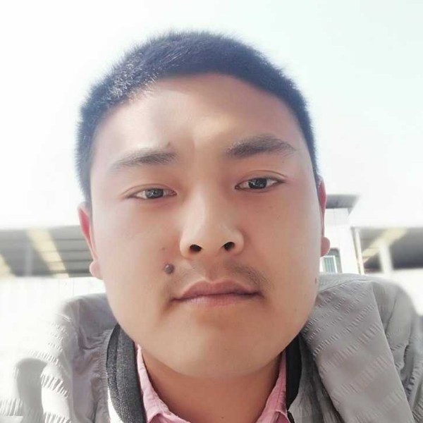 黄豆笑害怕的照片