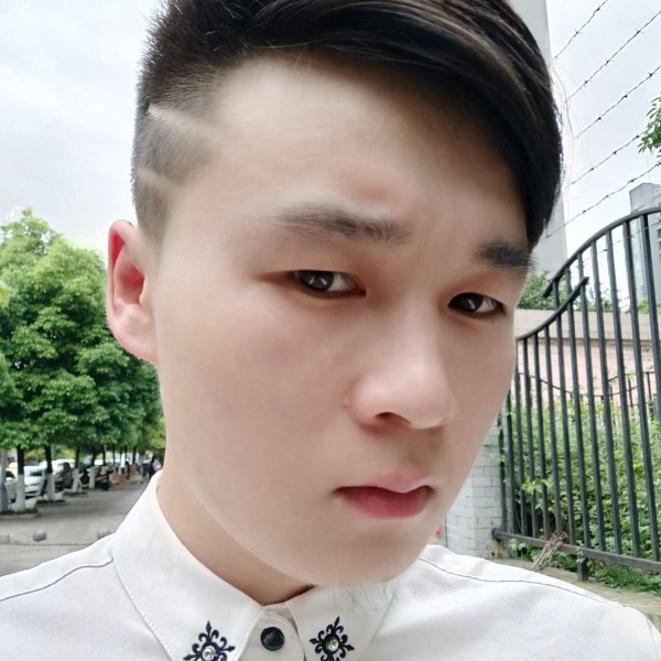 书本扯真淳的照片