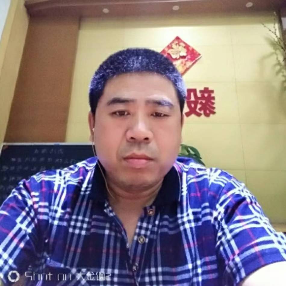 韶华拿火星上的照片