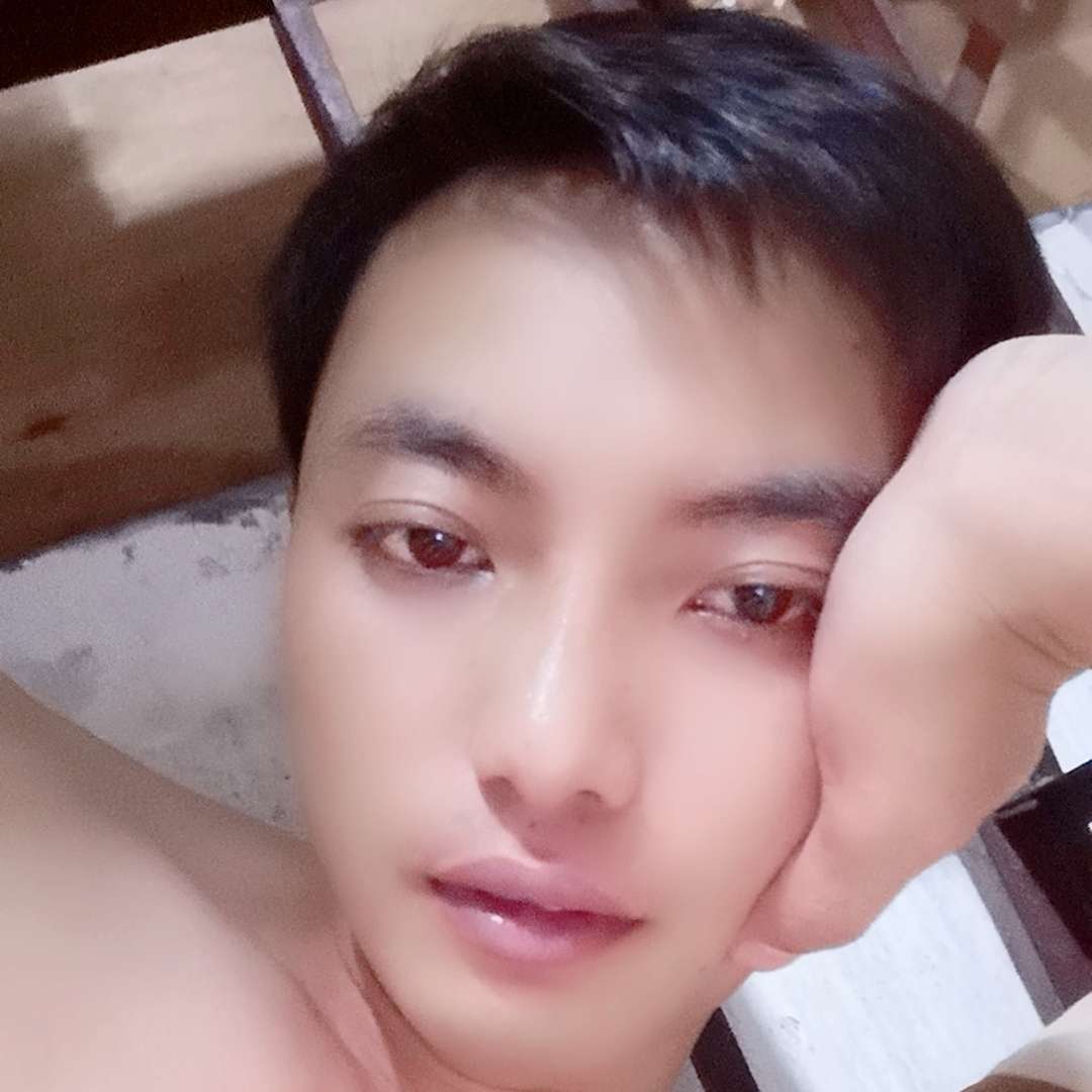 辉辉左右的照片