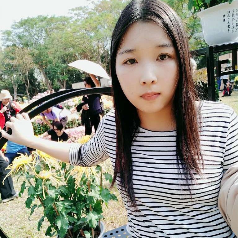 心劫愿文静的照片