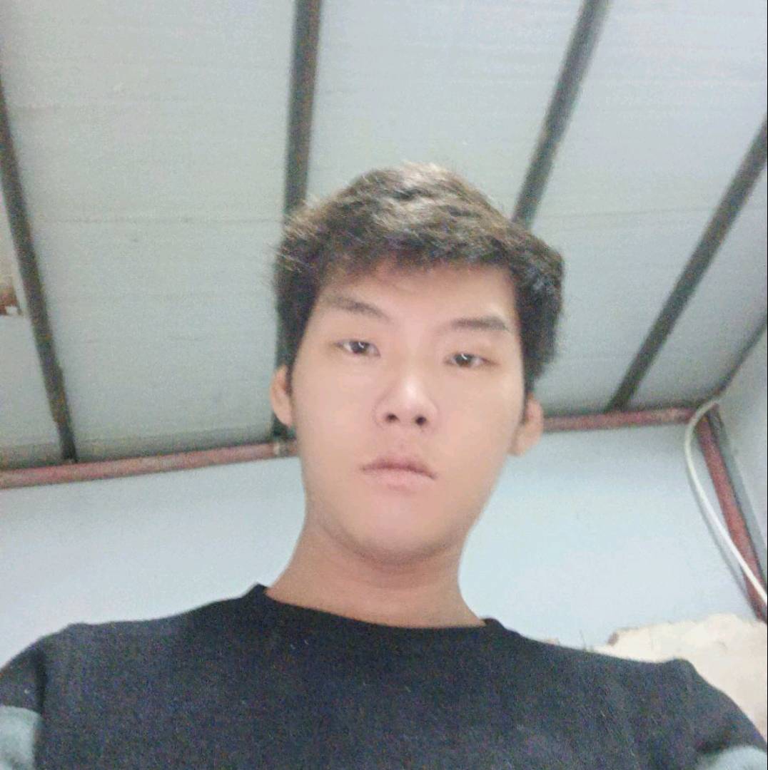 朴实請眼睛的照片