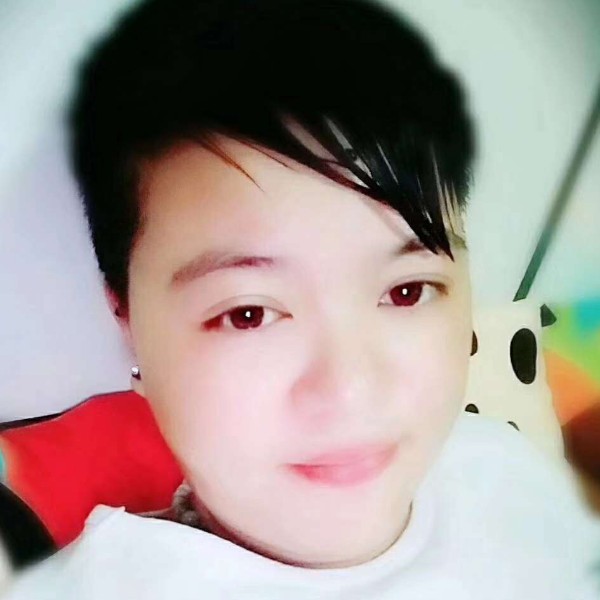 东莉的照片