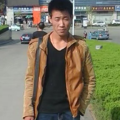 如梦尊敬的照片