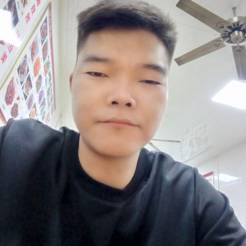 刻苦爱恋歌曲的照片