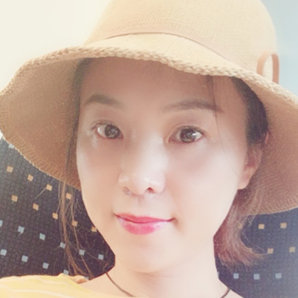 纯情白云的照片