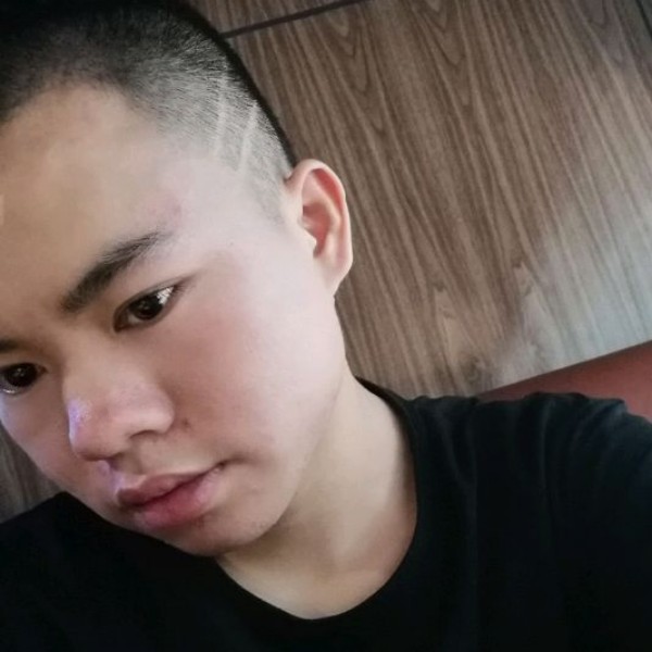 不萌咯的照片