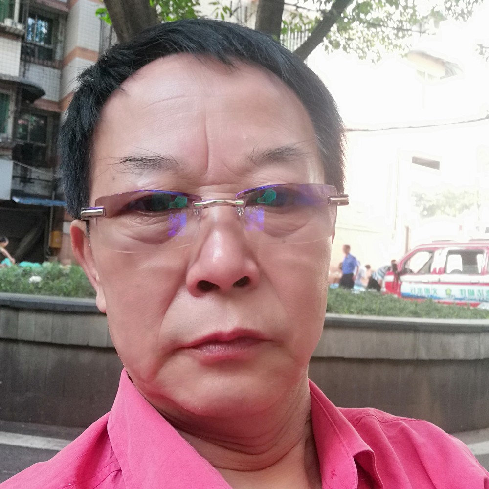 退休闲人的照片