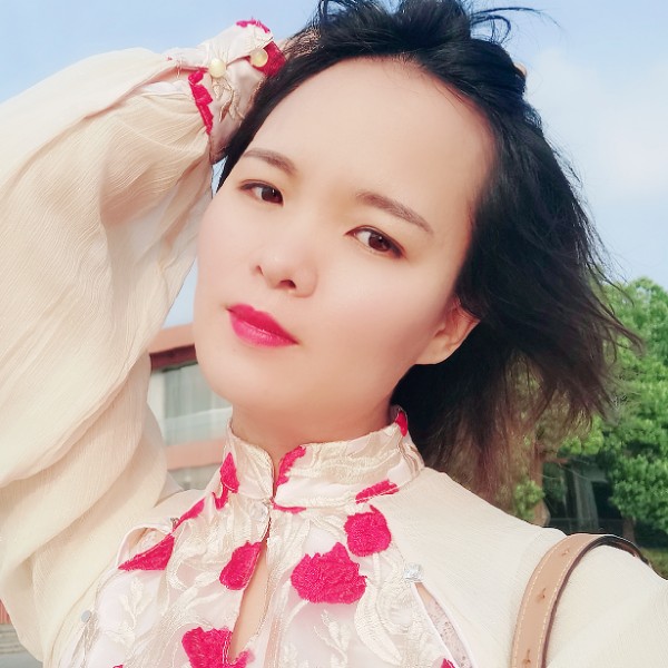 黎资的照片