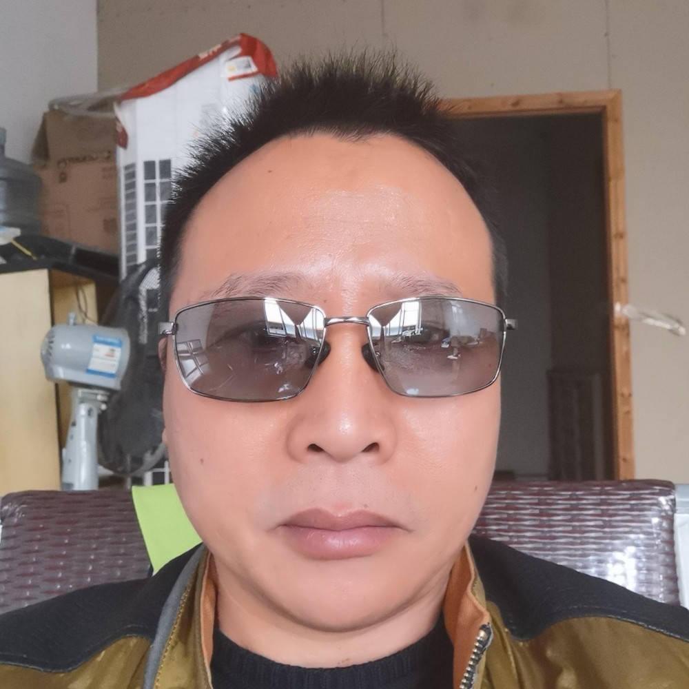 沙莫孤鹰的照片