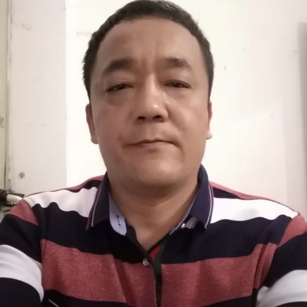 默默爱晨阳的照片