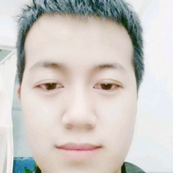 冉小的照片