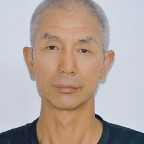 爱静的人的照片