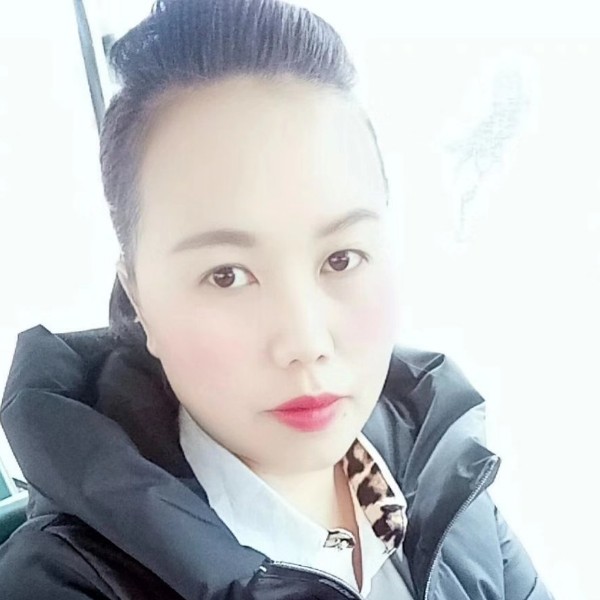 小蚂蚁孤独的照片