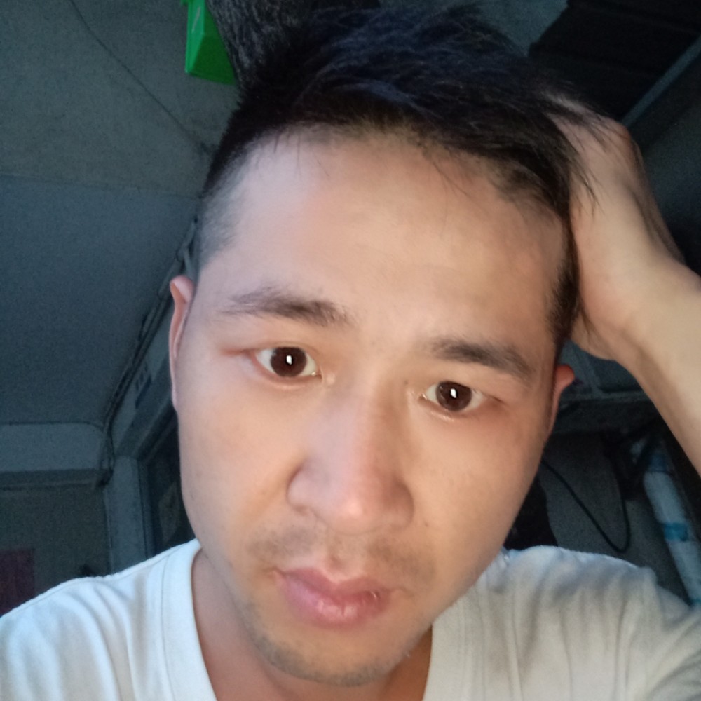 辛勤漫步初妆的照片