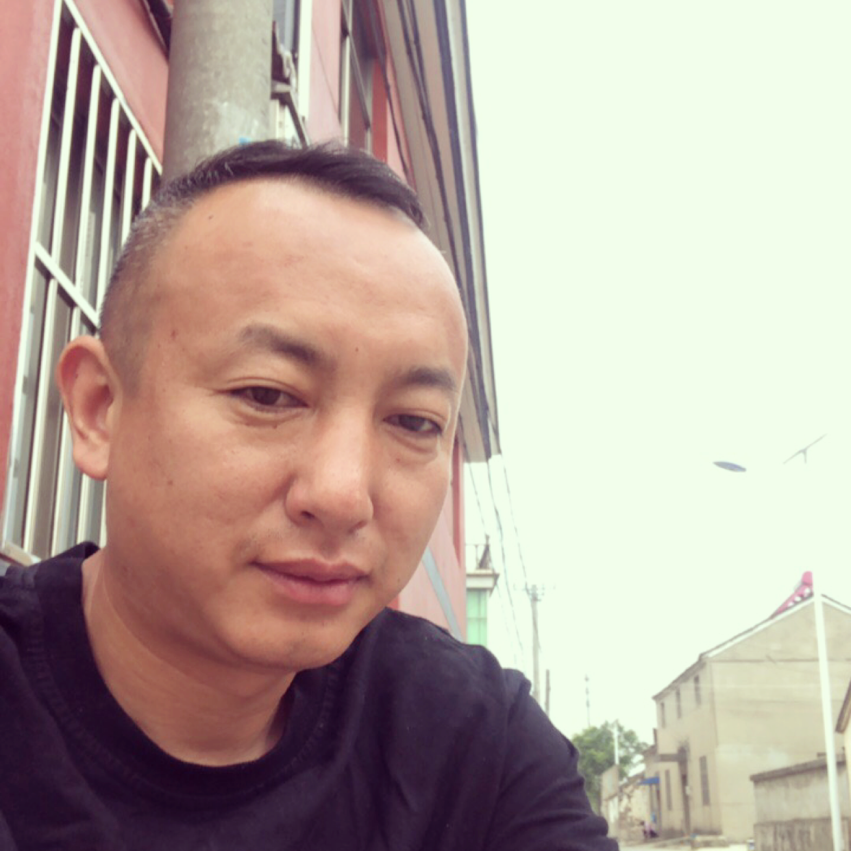 追寻挽手自行车的照片