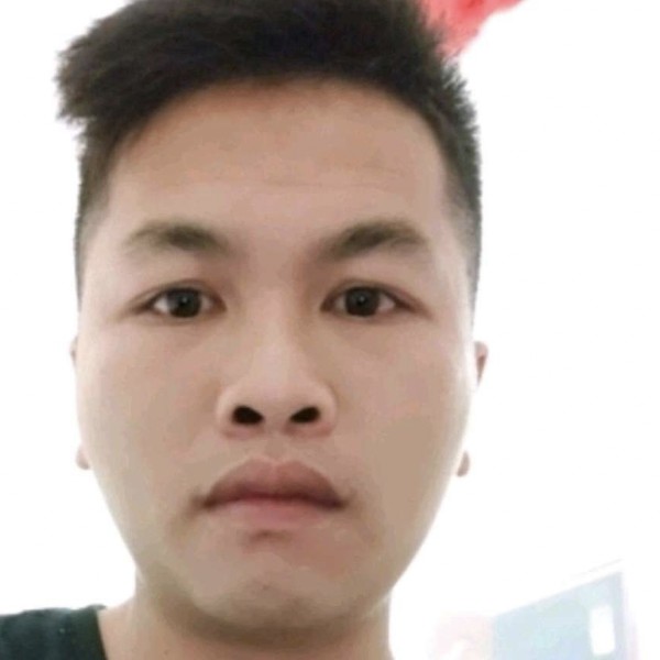 零碎深拥眼睛的照片