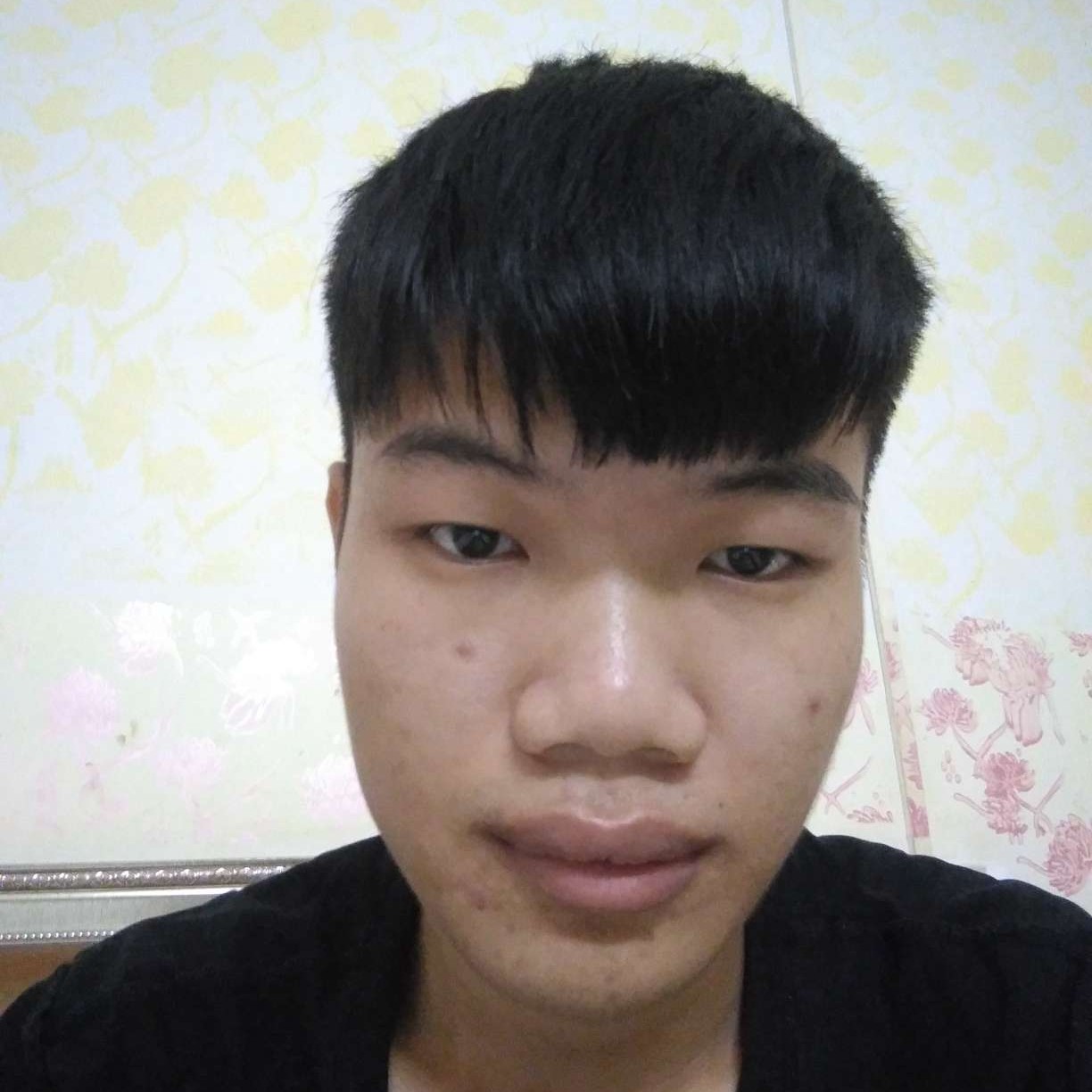 故意深拥暖阳的照片