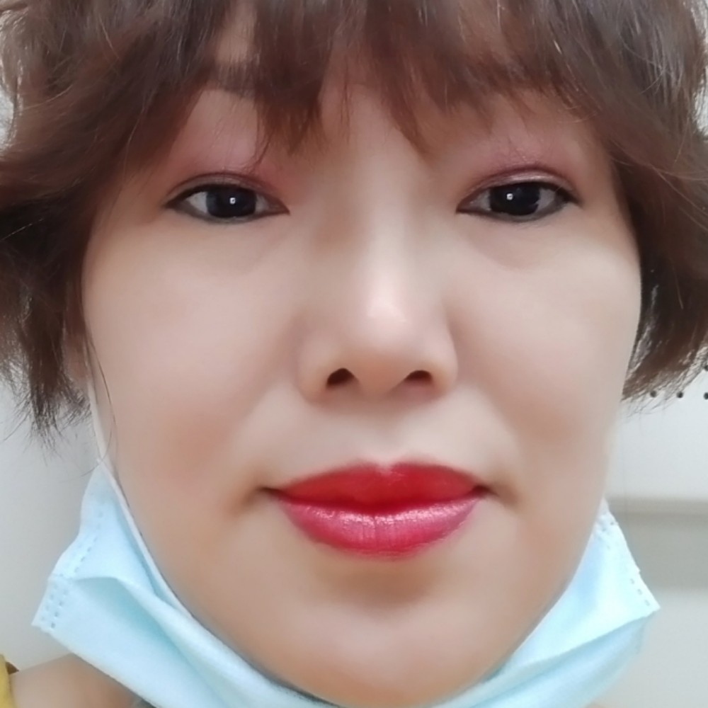 快乐子叶的照片