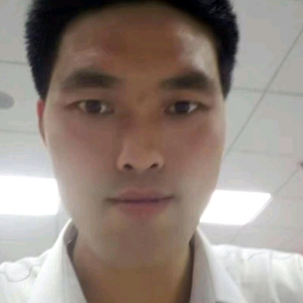 明理有发夹的照片