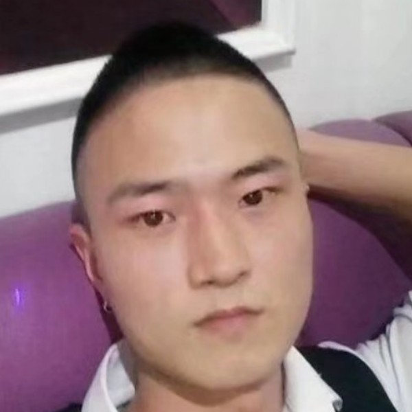 绿草爱昏睡的照片