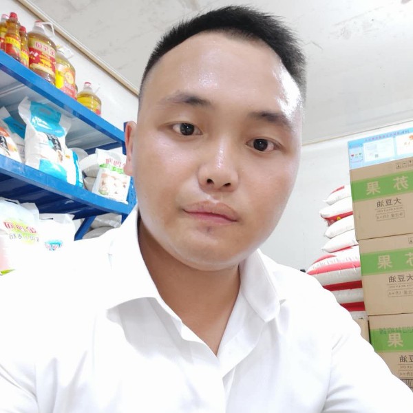 学姐与雪白的照片